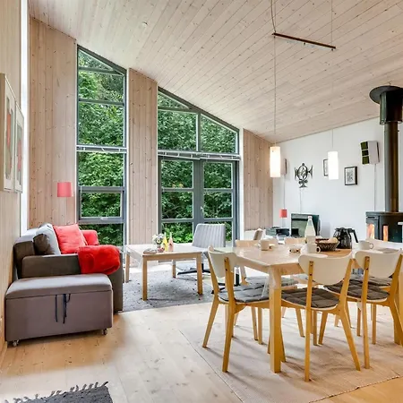Suna - From The Sea By Interhome